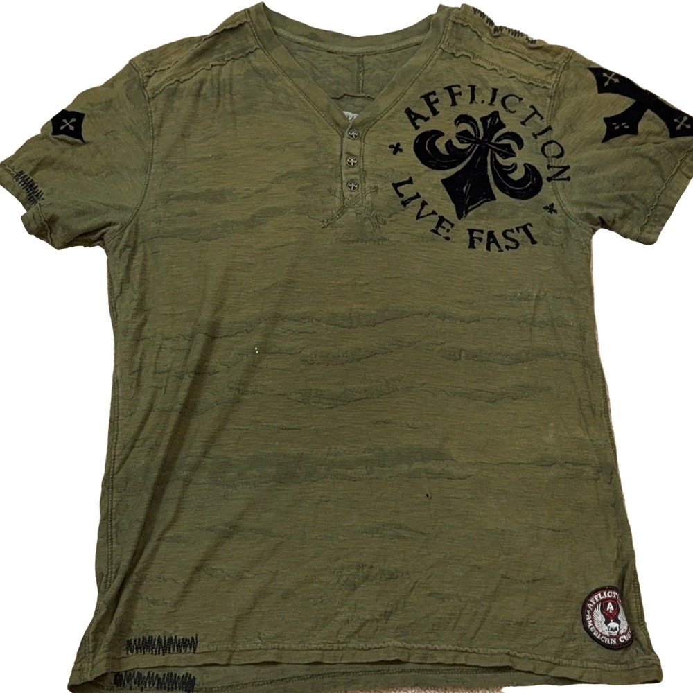 Affliction Live Fast Men's M Olive Green Distressed Henley V-Neck T-Shirt